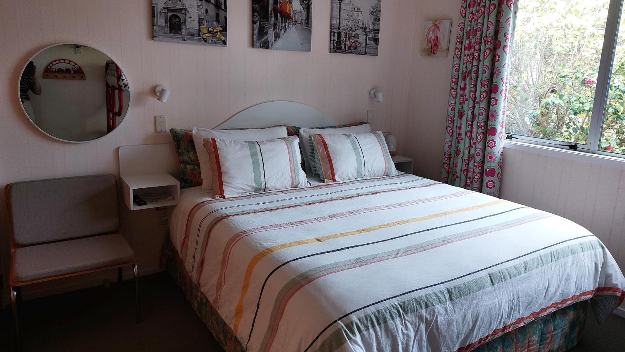 Bed And Breakfast Happy Home Taupo Accommodation Extérieur photo