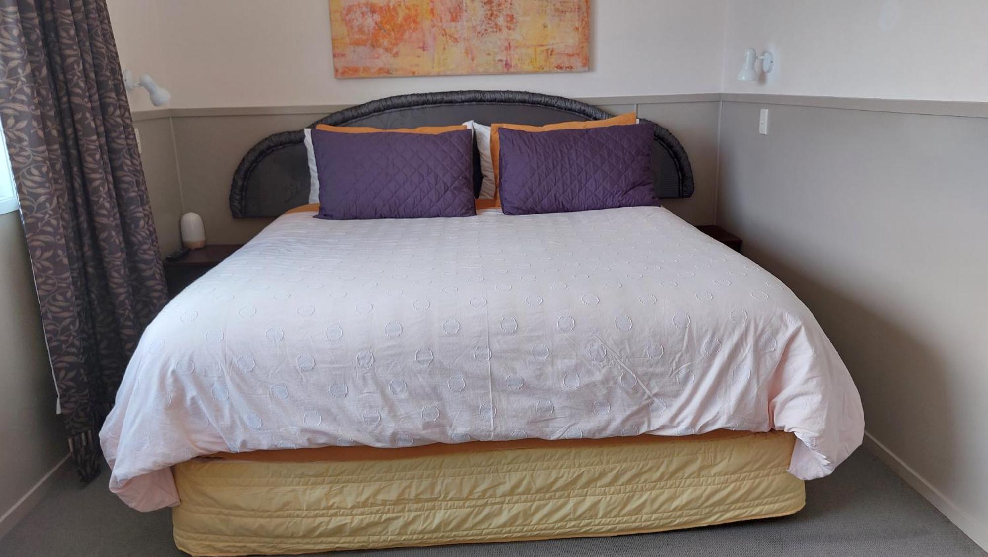 Bed And Breakfast Happy Home Taupo Accommodation Extérieur photo