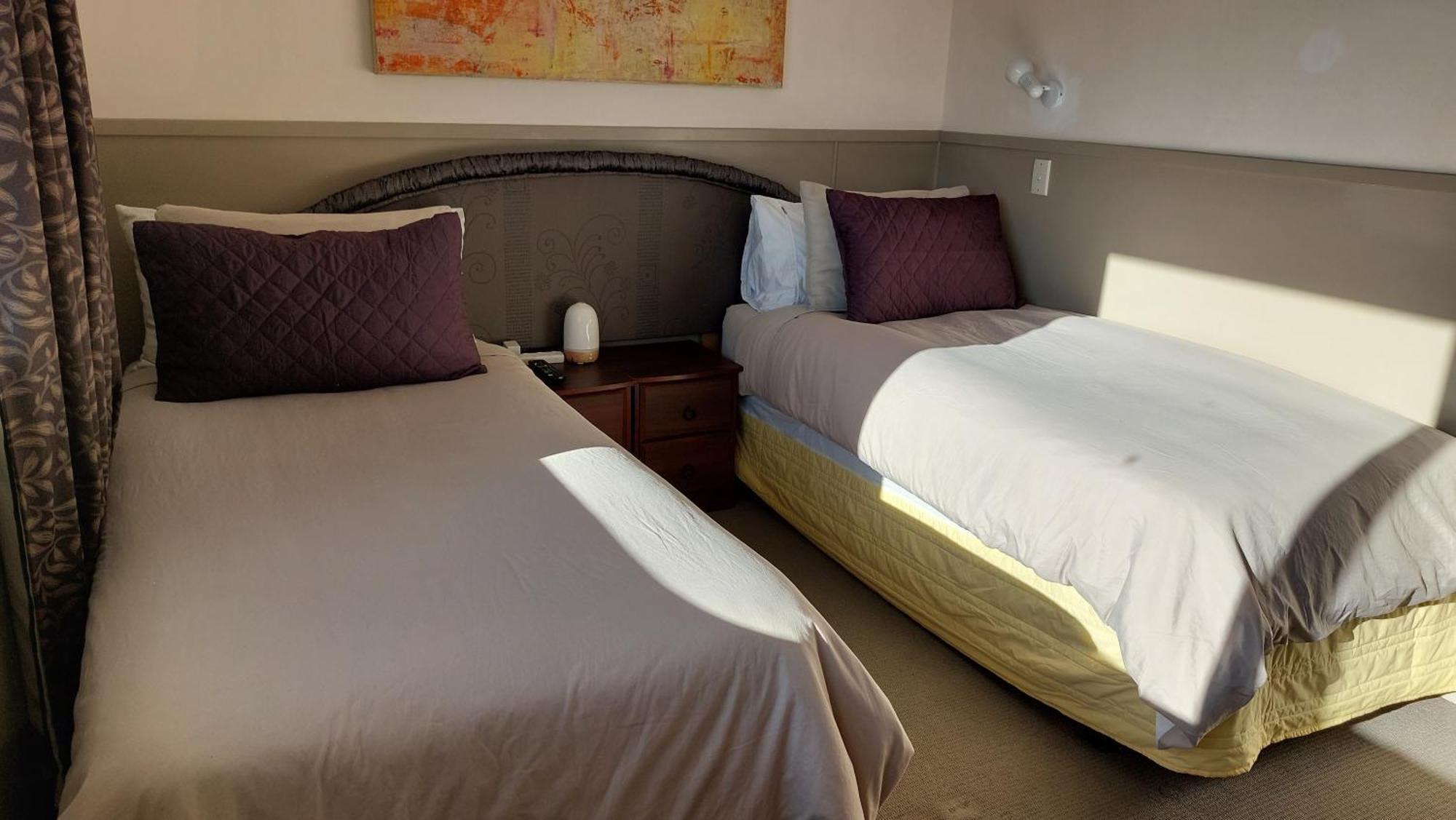 Bed And Breakfast Happy Home Taupo Accommodation Extérieur photo