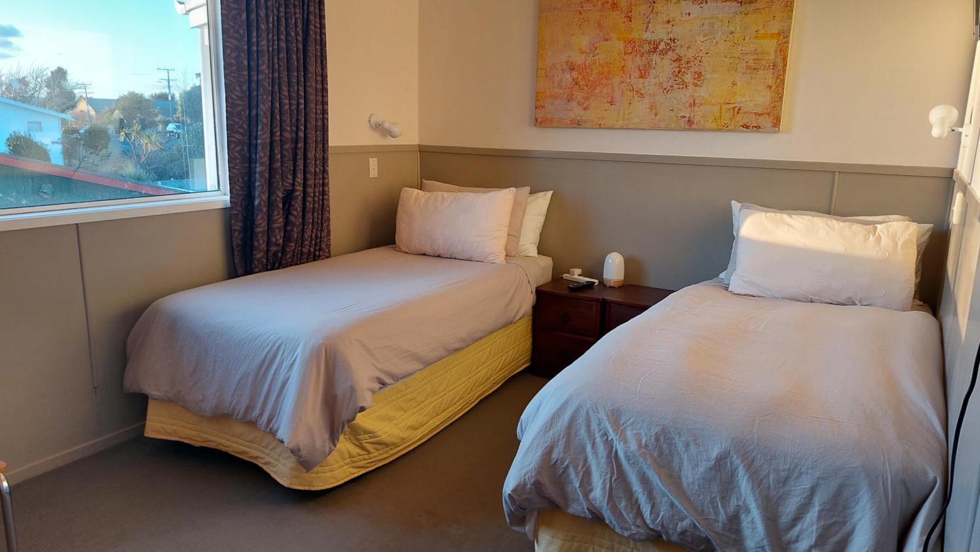 Bed And Breakfast Happy Home Taupo Accommodation Extérieur photo
