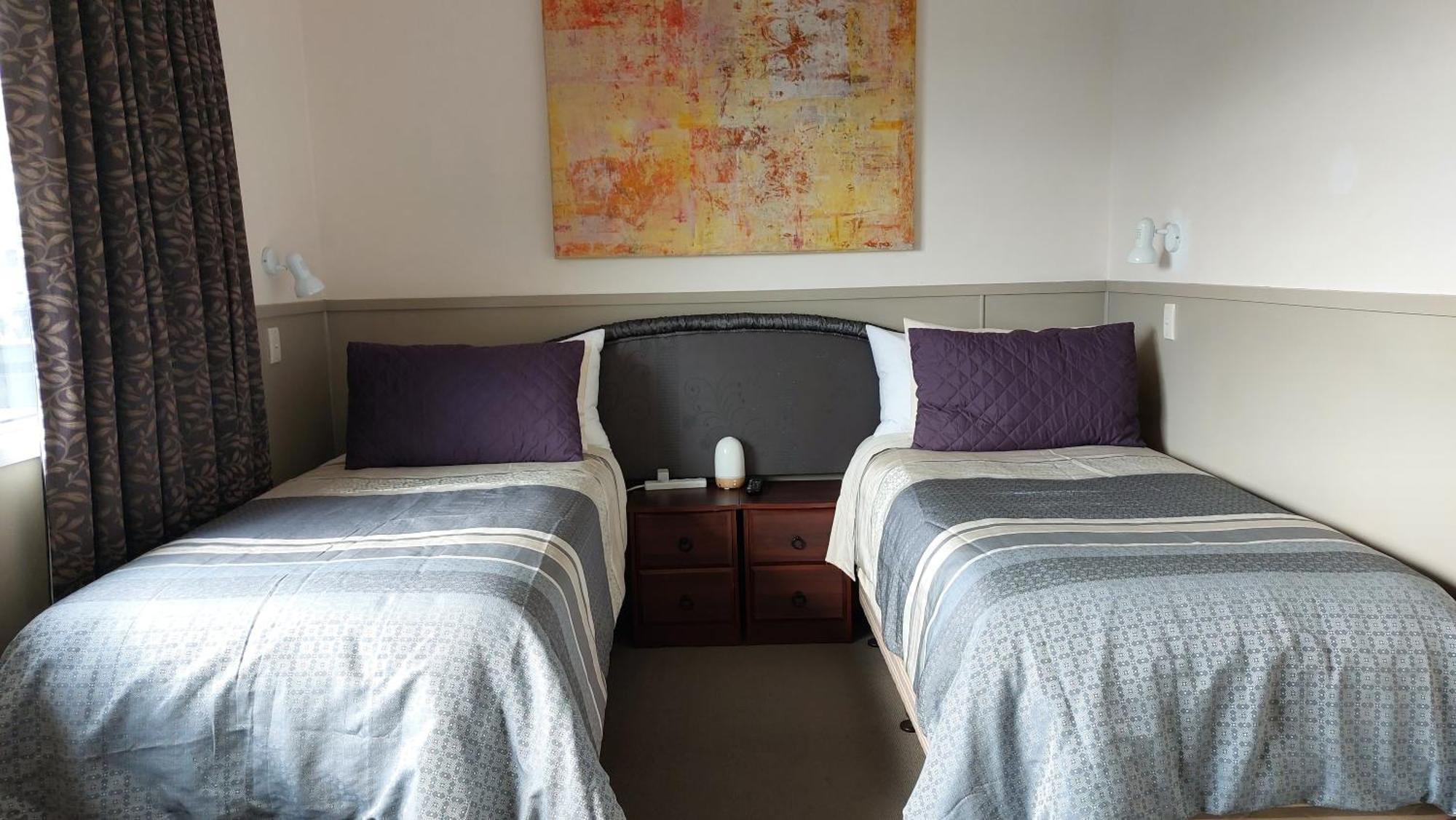 Bed And Breakfast Happy Home Taupo Accommodation Extérieur photo
